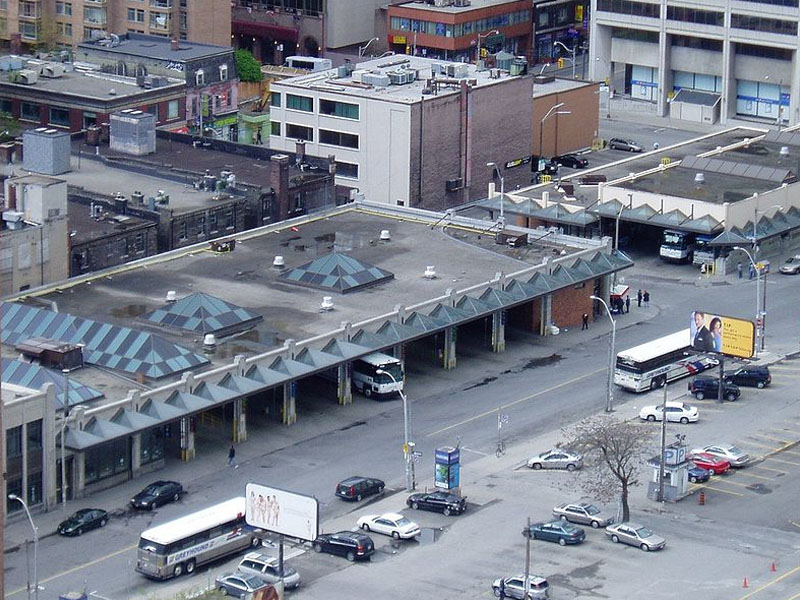 Como chegar em Toronto de ônibus? Ônibus Canadá