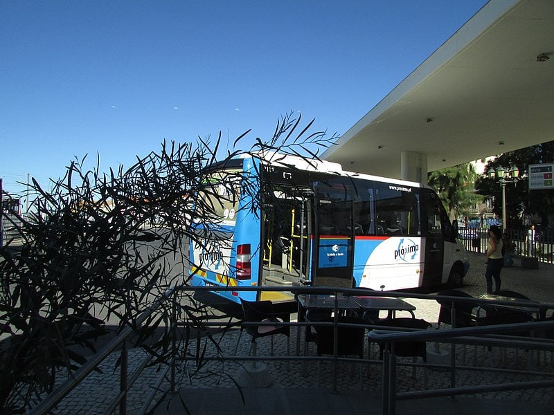 Ônibus de Faro para Setúbal