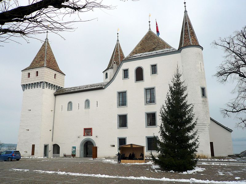 Castelos da Suíça exuberantes 