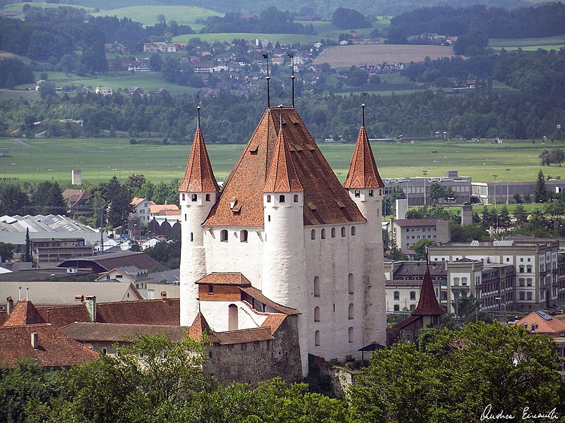 Onde fica o Castelo de Thun? Passeios no cantão de Berna