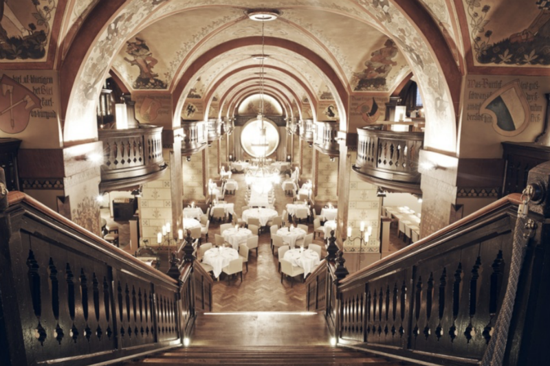 restaurante Kornhauskeller cidades da suiça