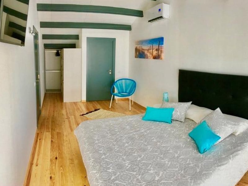 hospedagem barata em setúbal