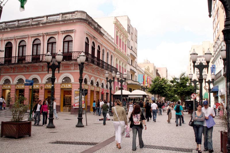 ruas de comercio em curitiba