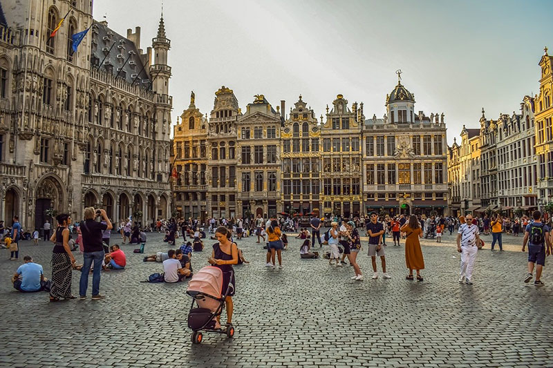 grand place em bruxelas curiosidades