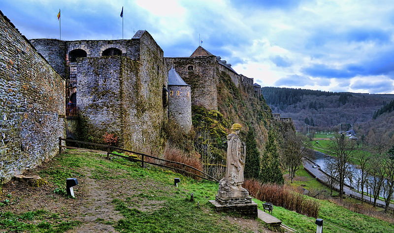 Castelos na Valônia Castelos belgas