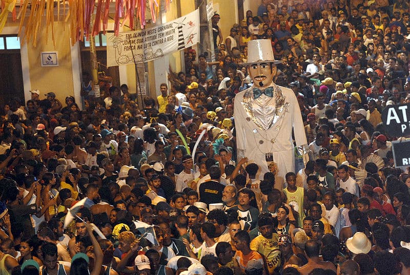 boneco de olinda, homem da meia noite