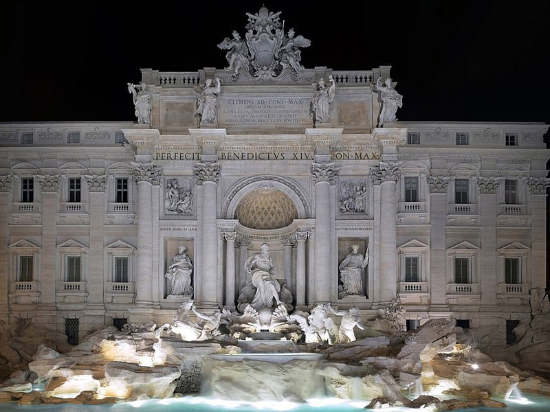 fontana de trevi a noite