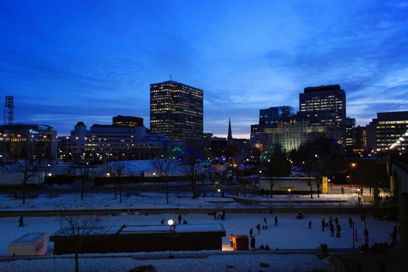 Passeio à noite em Ottawa