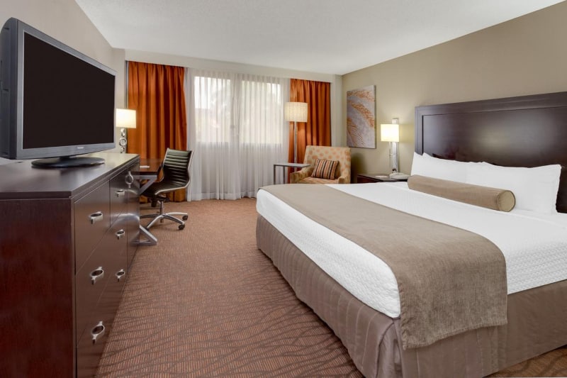 Crowne Plaza Hotel Miami International Airport