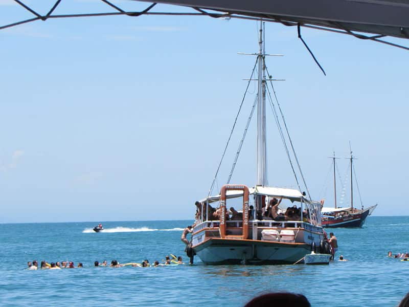 Passeios de barco em Búzios