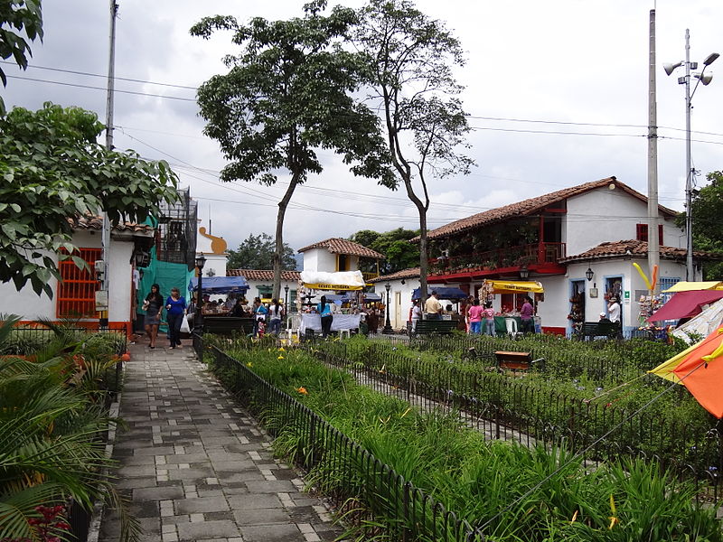 mercado de rua Medellin