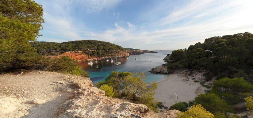 Melhores praias de Ibiza cala saladeta Ibiza