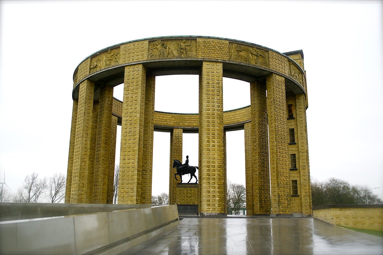 Tour pelos memoriais de guerra da Bélgica