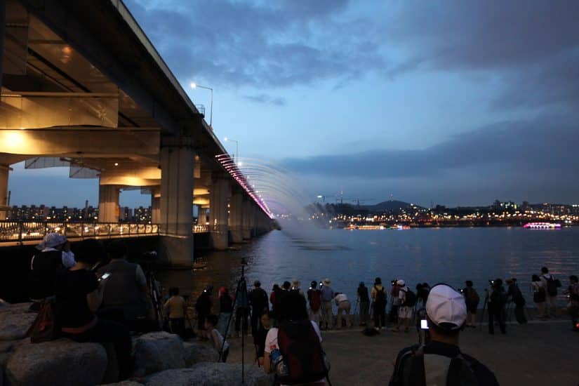 O que fazer em Seul à noite ponte seul