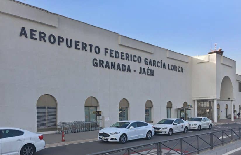 Como ir do Aeroporto de Granada para o centro