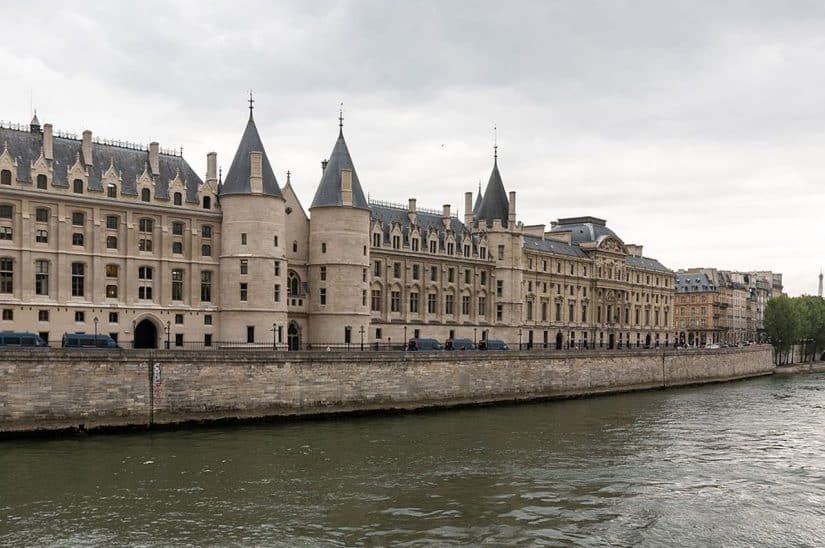 conciergerie paris