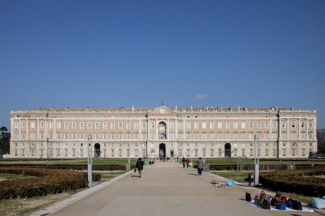 O que fazer em Caserta cidades turisticas perto de napoles