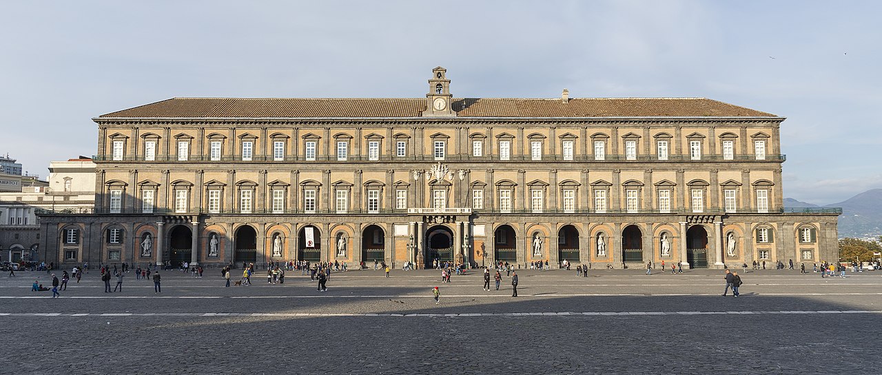 Roteiro em Nápoles com Palácio Real