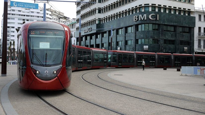 Transporte em Casablanca de bonde 