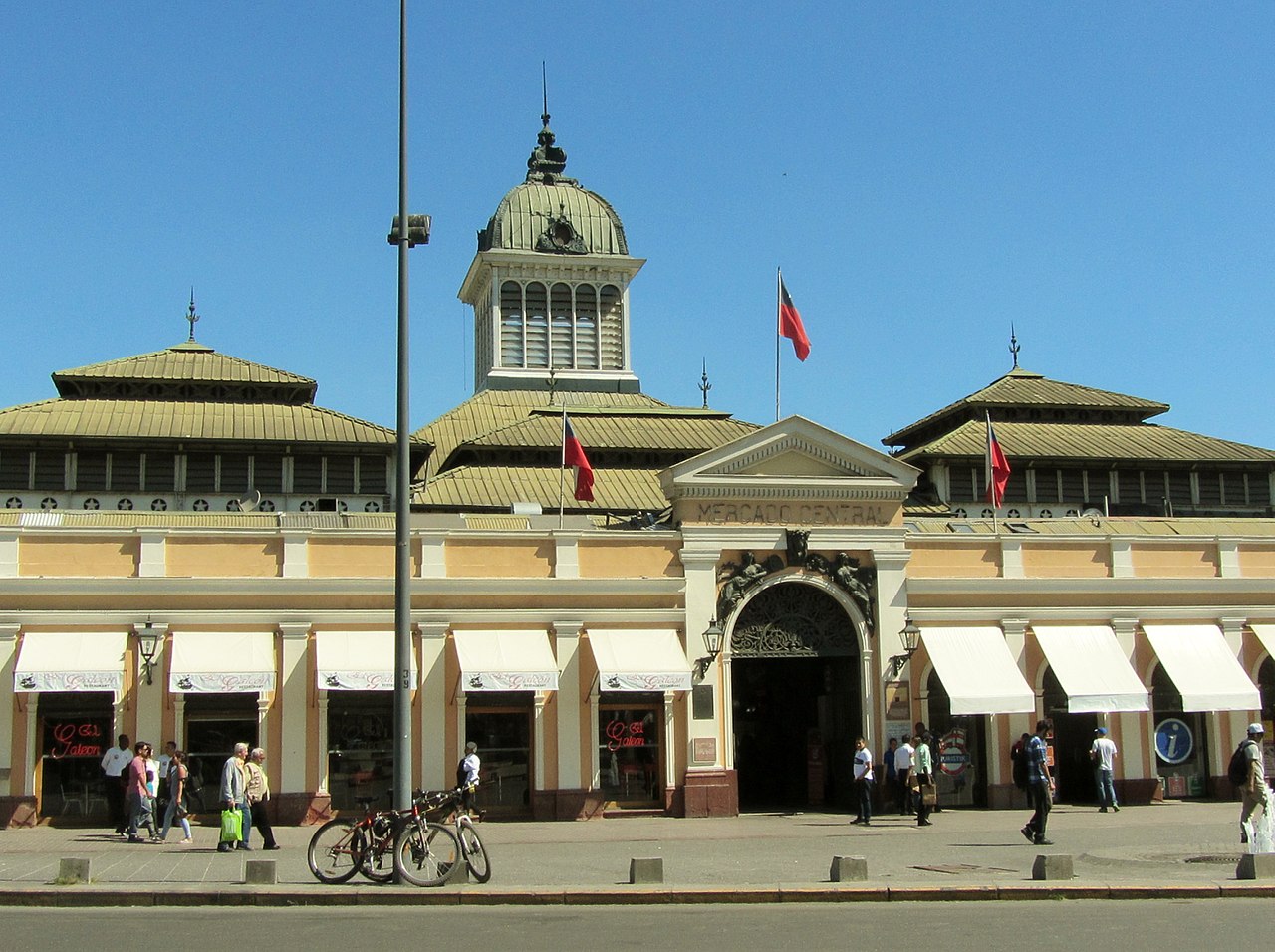 Santiago tem mercado central?