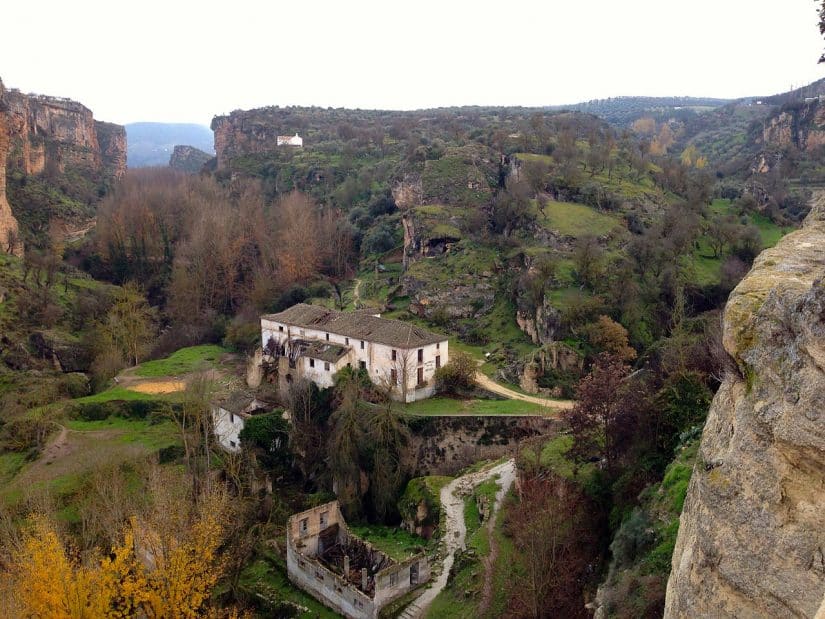 cidades perto de granada historicas