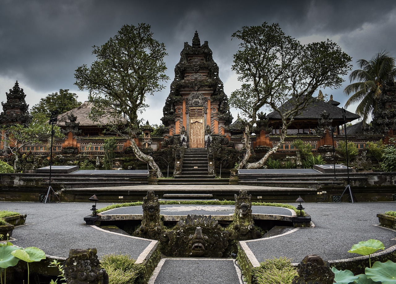O que ver no Templo Saraswati. pontos turisticos de ubud templos