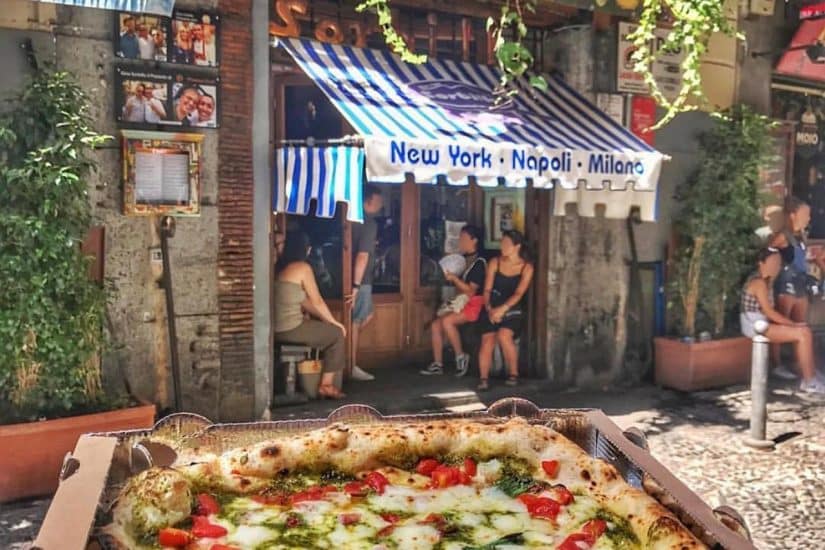 restaurantes em napoles no centro históricos