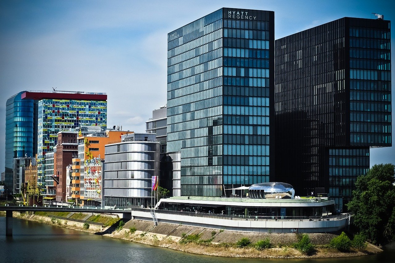 cidades perto de colonia Düsseldorf alemanha