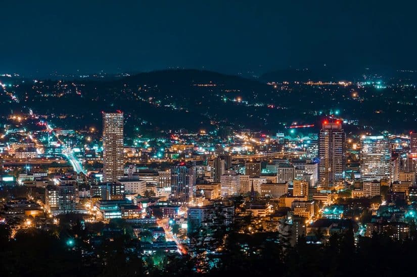 Cidades americanas perto do Canadá portland eua