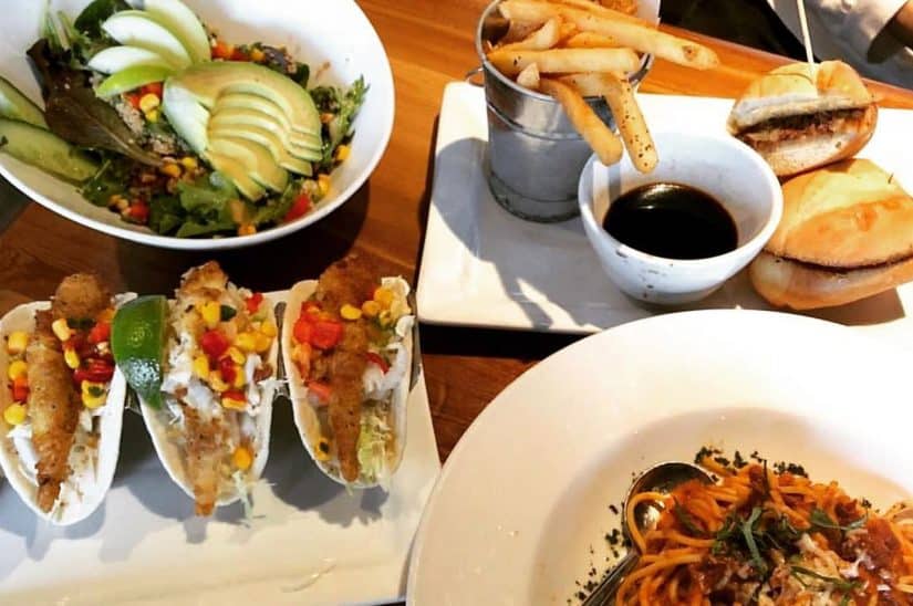 Confira estes restaurantes aprovados por celebridades em Vancouver