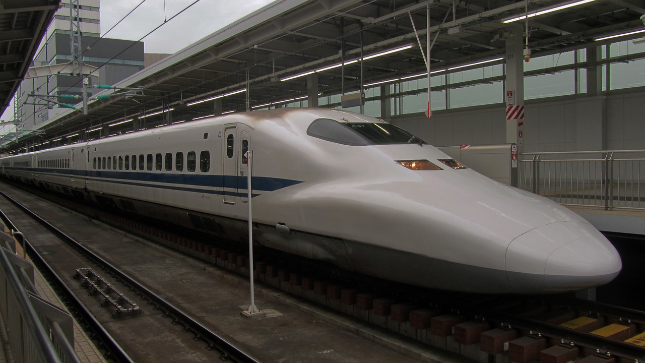 como ir de hiroshima para osaka malas no shinkansen