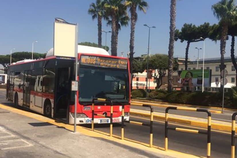 como ir do aeroporto de napoles para estação central de trwm