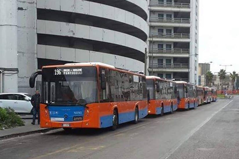 onibus em napoles