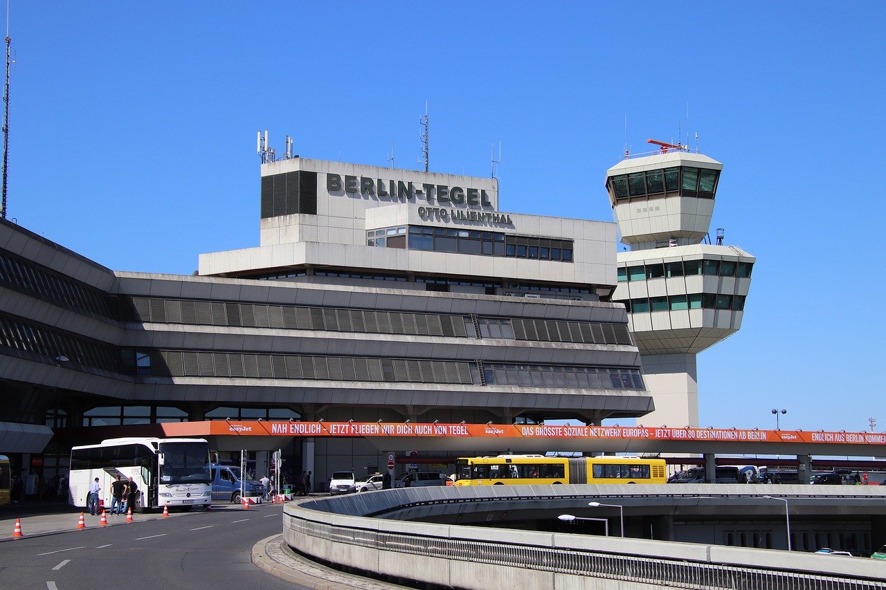 aeroportos de berlim