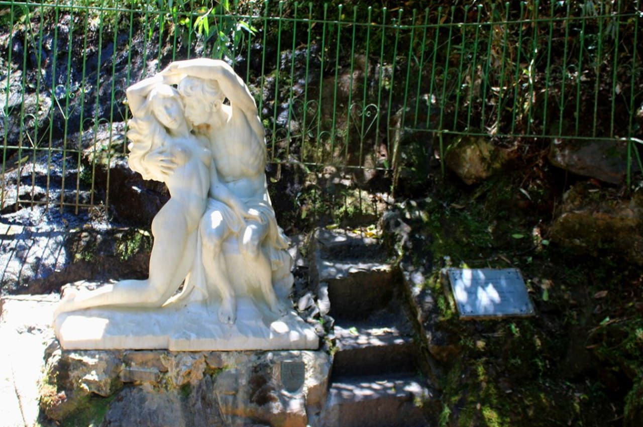 Poços de Caldas Pontos Turísticos fonte dos amores