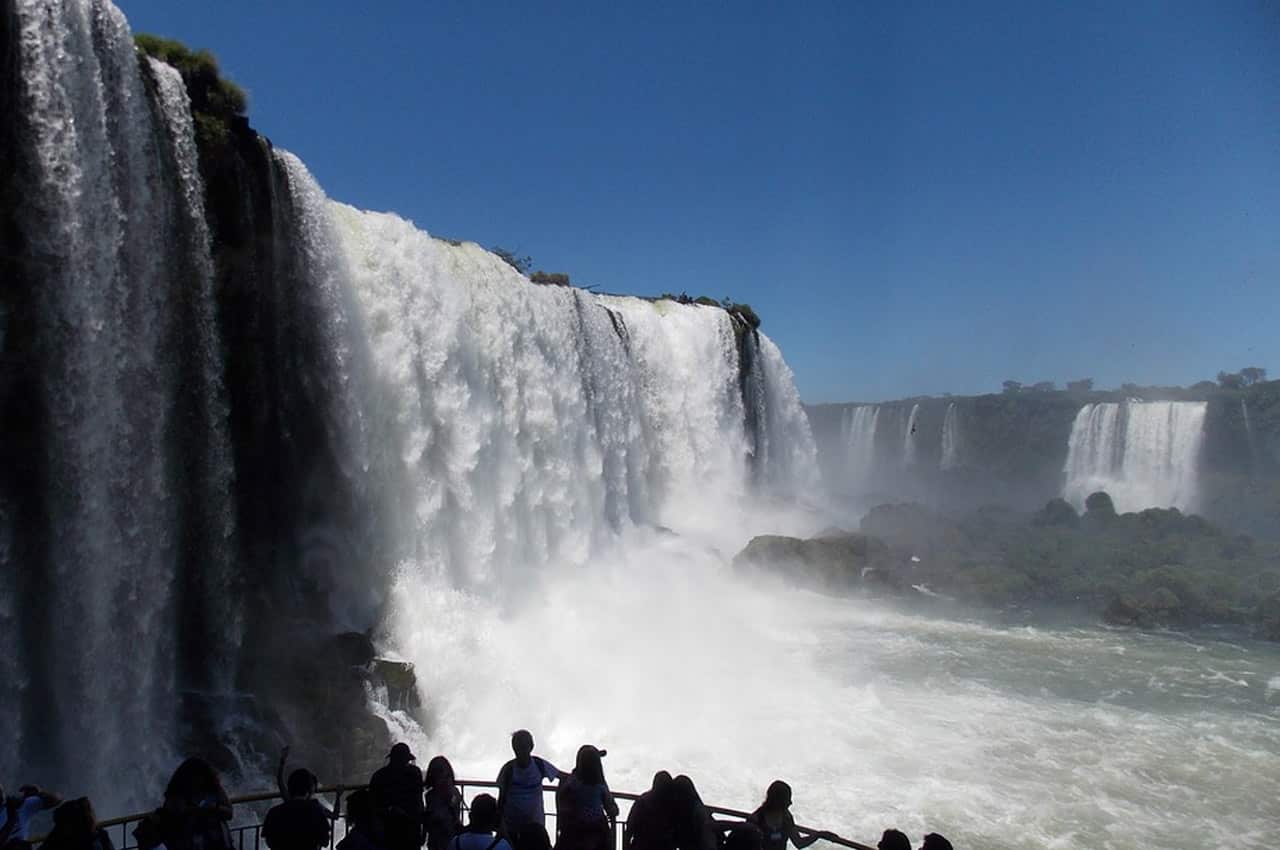 viajar com amigos no brasil foz do iguaçu
