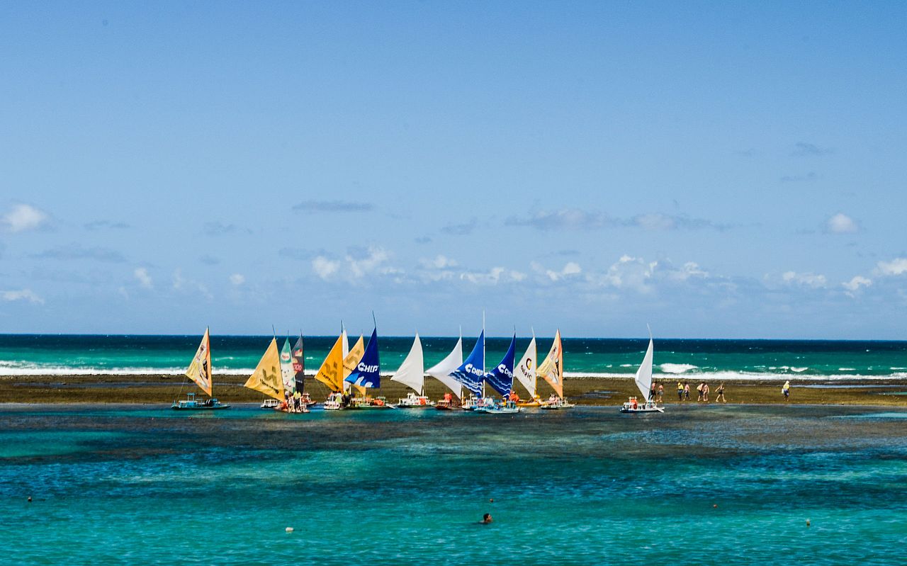 Jangadas em Porto de Galinhas O que fazer em Pernambuco