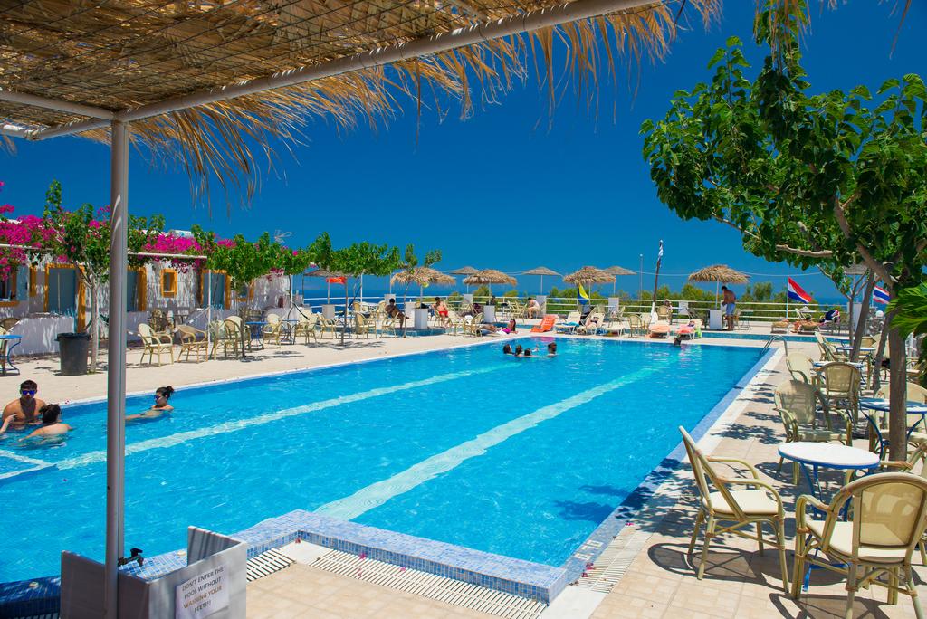 hotéis 5 estrelas perto de Petra Kouzina hotéis em Santorini para famílias