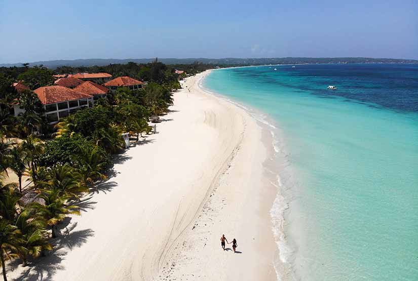 Negril é destino famoso na Jamaica