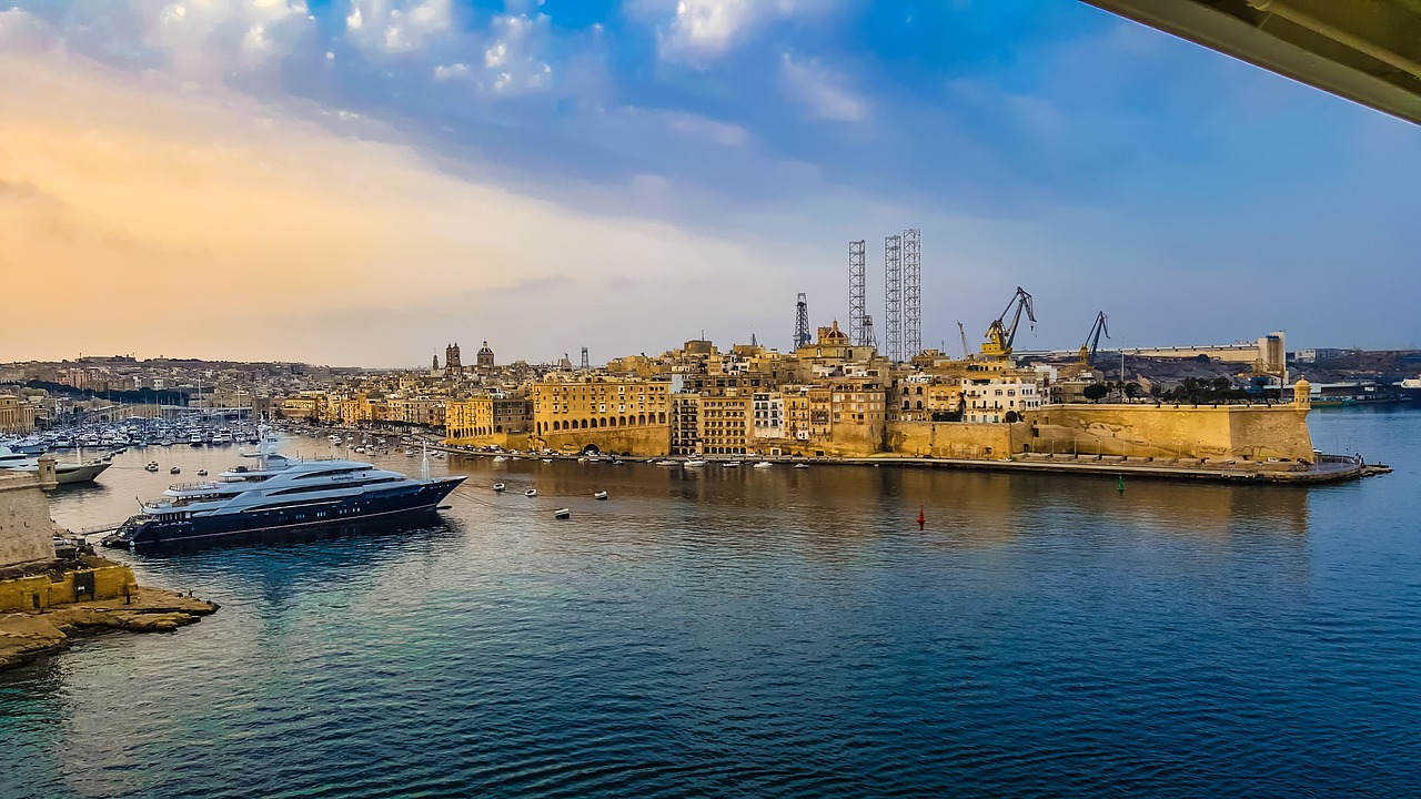 cruzeiro em malta porto de malta