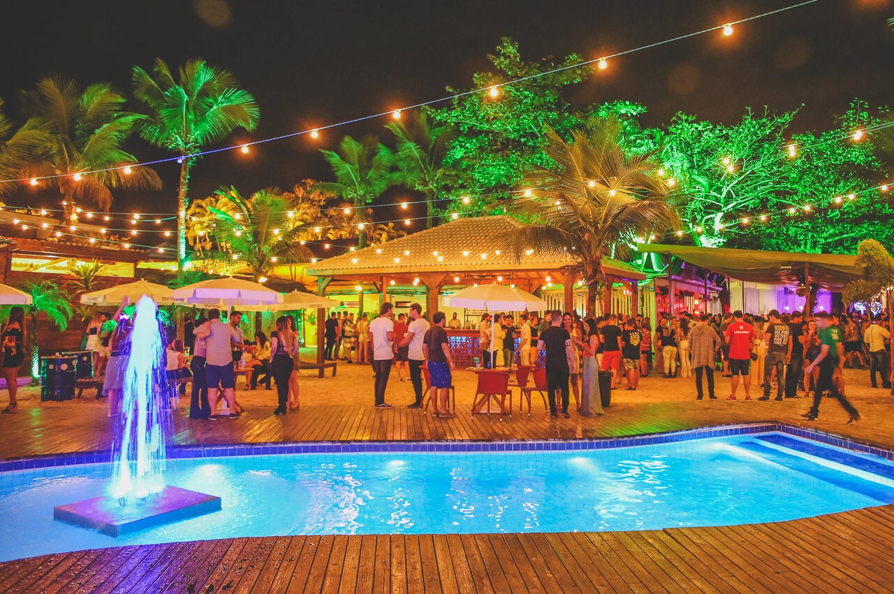 noite no guarujá