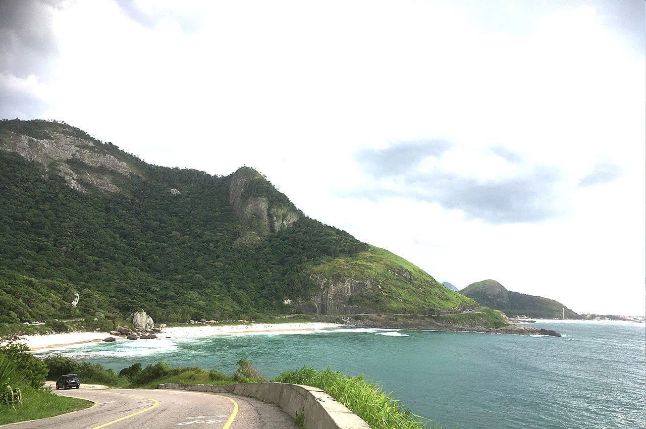 prainha branca Guarujá