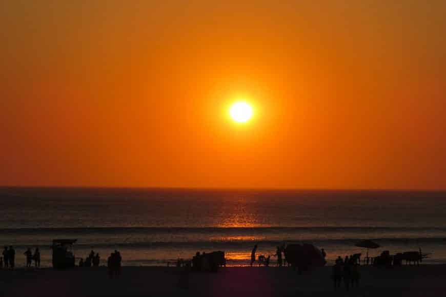 onde ver o por do sol em arraial