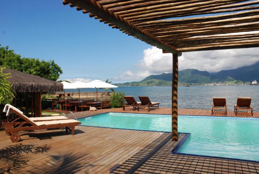 Quais pousadas em Ilhabela oferecem belas vistas