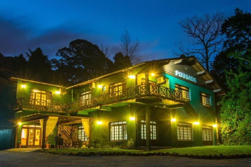 hotel em gramado com banheiro