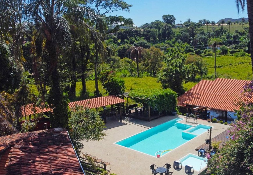 pousadas em brumadinho com piscina