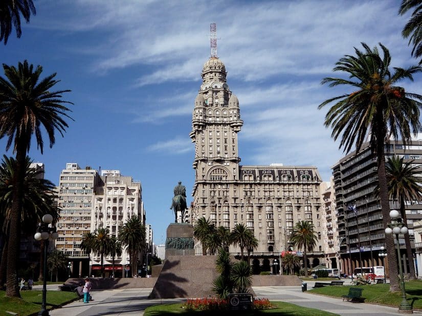 Montevidéu é um motivos para conhecer o Uruguai
