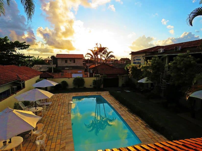 pousada em cananeia com piscina 