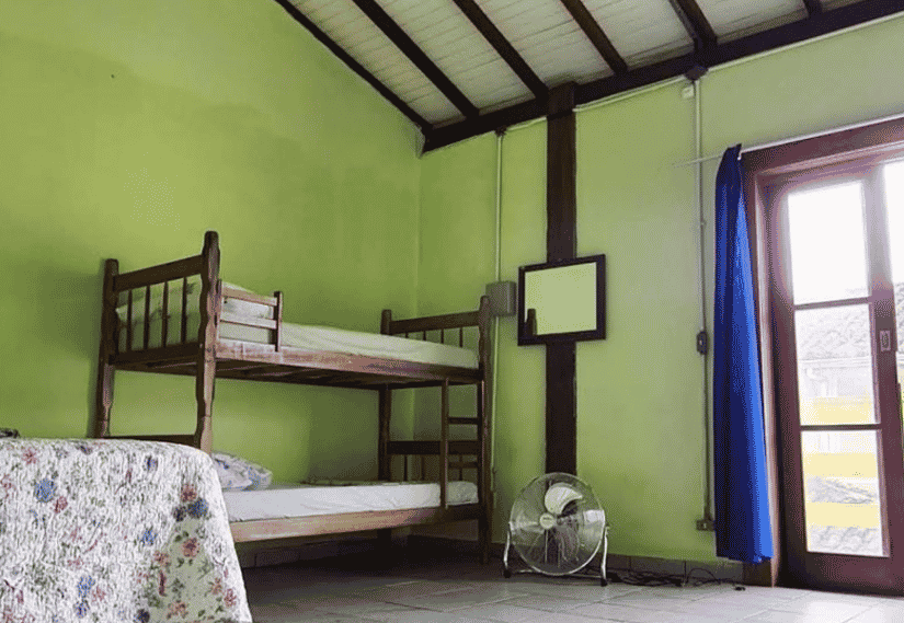 hostel em paraty pontal