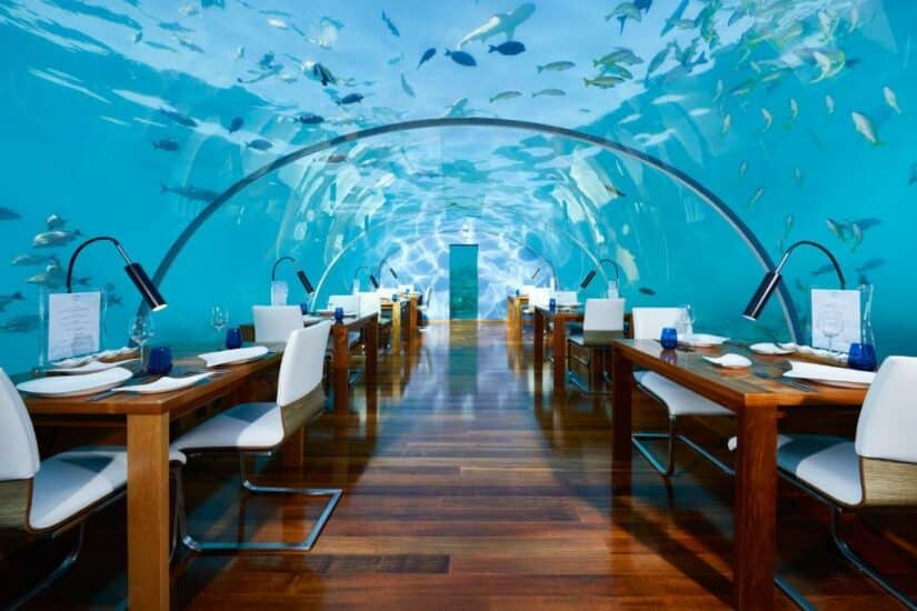 restaurante no fundo do mar
